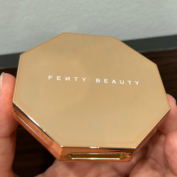 Sun stalker fenty beauty bronzer - Picture 3 of 5